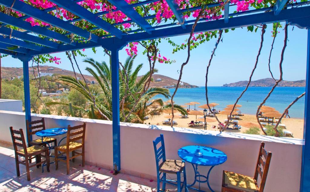 Meltemi Pension Ios Chora Exterior foto