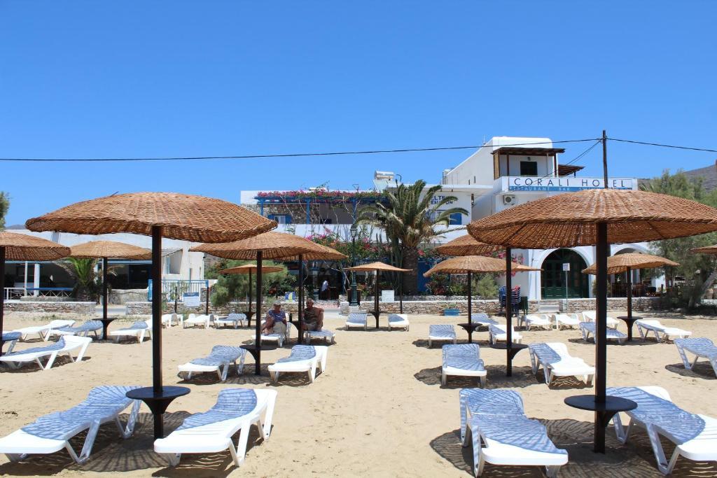 Meltemi Pension Ios Chora Exterior foto